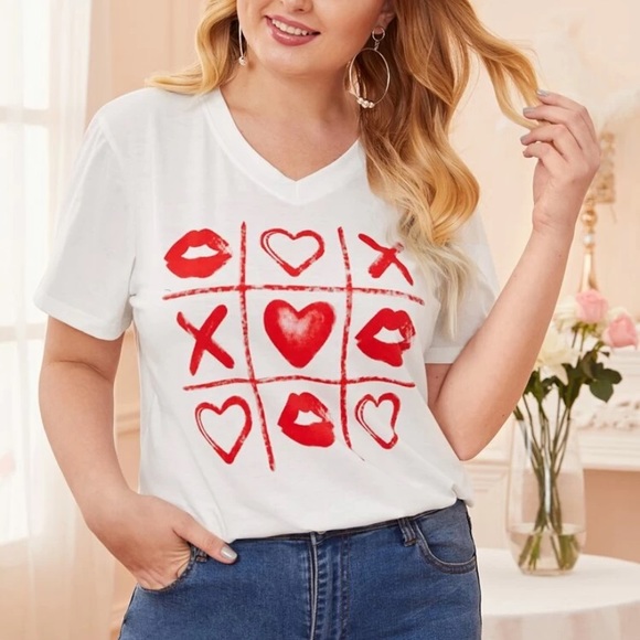 Tops - Plus - V Neck Short Sleeve T-Shirt - XOXO - 1X